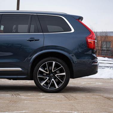 2024 Volvo XC90 B5 Plus Bright Theme