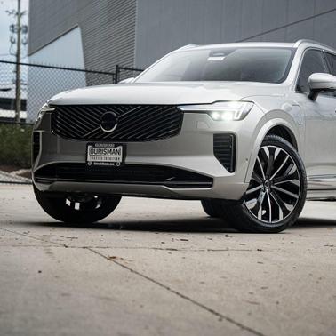 2025 Volvo XC90 Plug-In Hybrid T8 Ultra 6-Seater