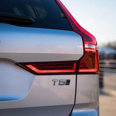 2019 Volvo XC60 T5 Momentum