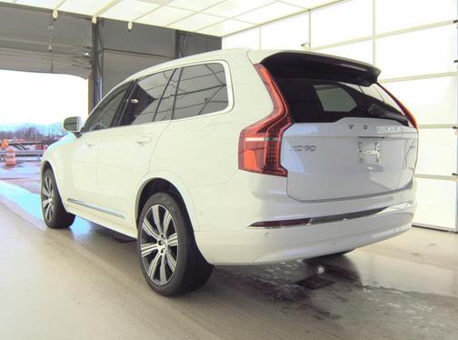 2025 Volvo XC90 Plug-In Hybrid T8 Plus 7-Seater