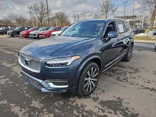 2025 Volvo XC90 B6 Plus 7-Seater