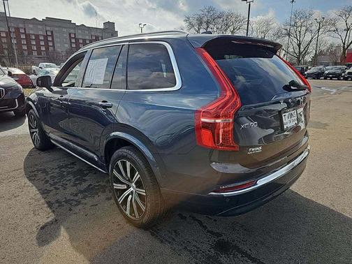 2025 Volvo XC90 B6 Plus 7-Seater