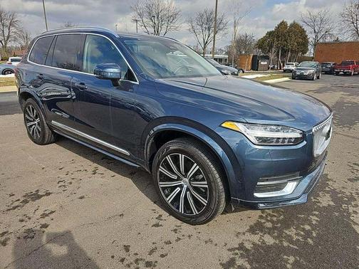 2025 Volvo XC90 B6 Plus 7-Seater