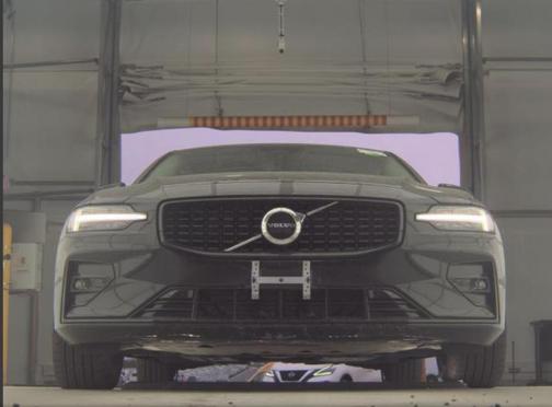 2025 Volvo S60 B5 Core