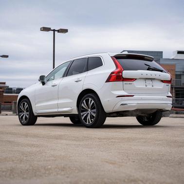 2022 Volvo XC60 B5 Inscription