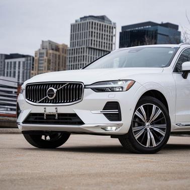 2022 Volvo XC60 B5 Inscription