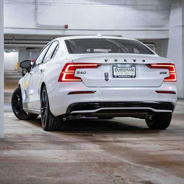 2024 Volvo S60 B5 Plus Black Edition