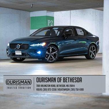 2024 Volvo S60 B5 Core Dark Theme
