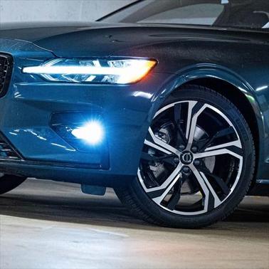 2024 Volvo S60 B5 Core Dark Theme