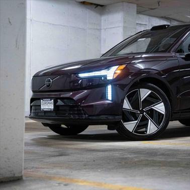 2025 Volvo EX90 Twin Motor Performance Ultra 6-Seater