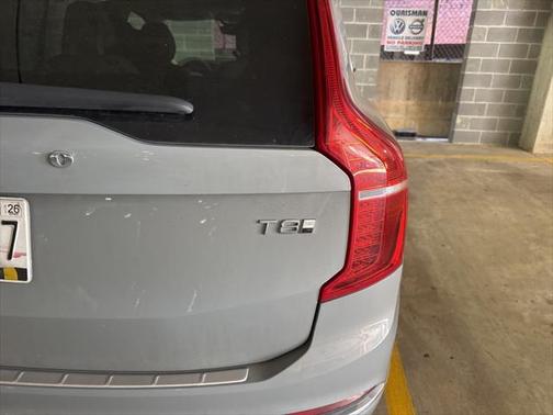 2025 Volvo XC90 Plug-In Hybrid T8 Ultra 6-Seater
