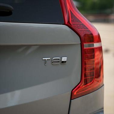 2025 Volvo XC90 Plug-In Hybrid T8 Ultra 6-Seater