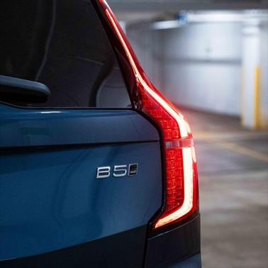 2026 Volvo XC90 B5 Ultra 7-Seater