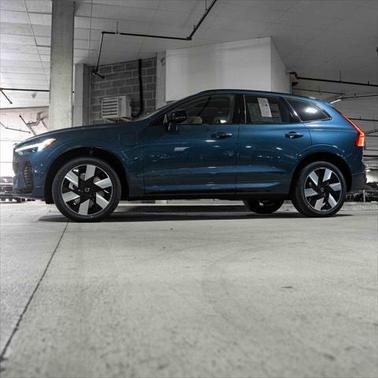 2025 Volvo XC60 Plug-In Hybrid T8 Plus