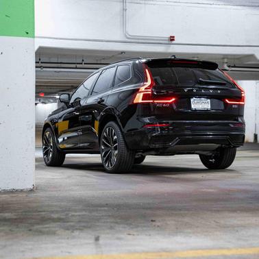 2026 Volvo XC60 B5 Ultra