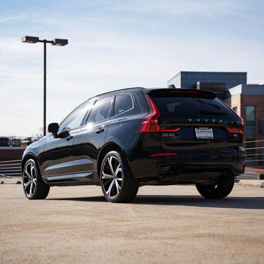 2025 Volvo XC60 B5 Ultra