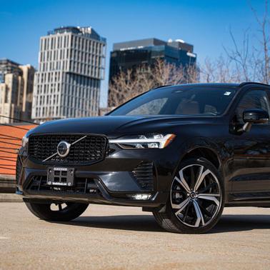 2025 Volvo XC60 B5 Ultra