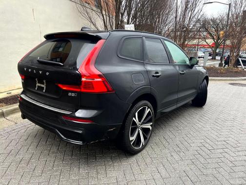 2025 Volvo XC60 B5 Ultra