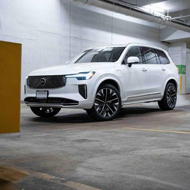 2026 Volvo XC90 Plug-In Hybrid Plus, T8 AWD, Electric/Gasoline, Bright, 7 Seats