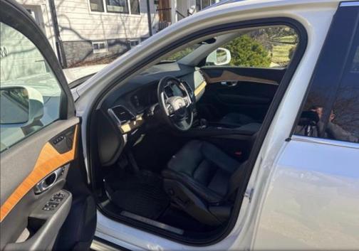 2023 Volvo XC90 B6 Plus 7-Seater