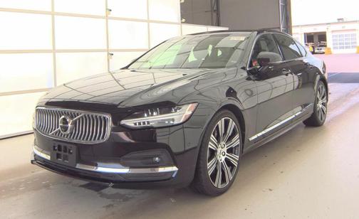 Onyx Black Metallic 2023 Volvo S90 B6 Ultimate