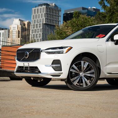 2023 Volvo XC60 Recharge Plug-In Hybrid T8 Ultimate Bright Theme