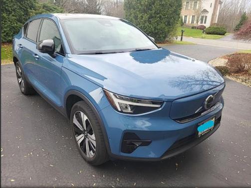 2023 Volvo C40 Recharge Pure Electric Twin Plus