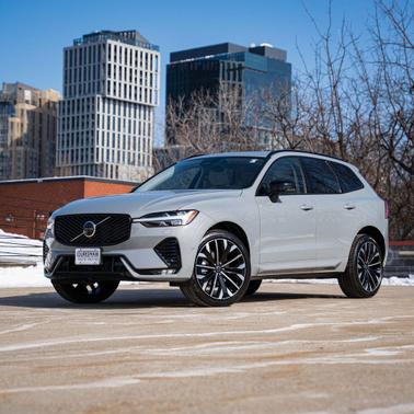 2026 Volvo XC60 B5 Ultra