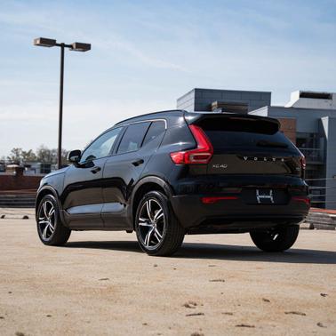 2021 Volvo XC40 T5 R-Design