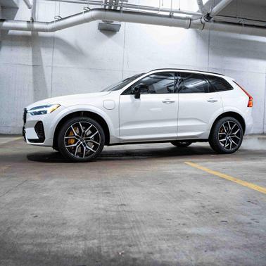 2026 Volvo XC60 Plug-In Hybrid T8 Polestar
