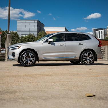 2022 Volvo XC60 B5 Inscription