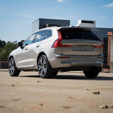 2022 Volvo XC60 B5 Inscription