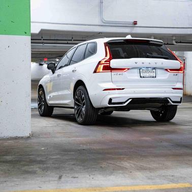 2026 Volvo XC60 B5 Ultra