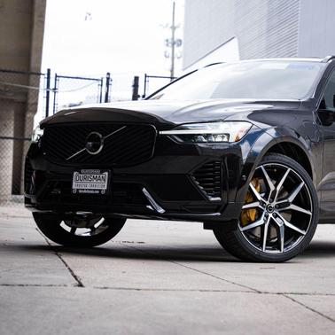 Onyx Black Metallic 2026 Volvo XC60 Plug-In Hybrid T8 Polestar