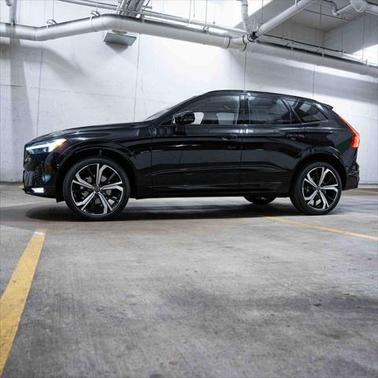 2025 Volvo XC60 B5 Ultra