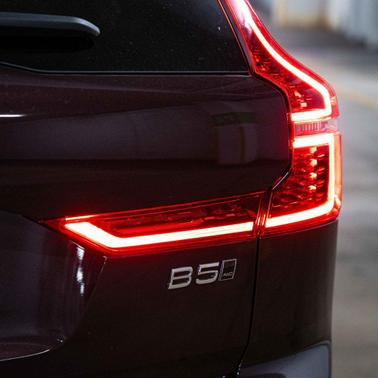 2026 Volvo XC60 B5 Ultra