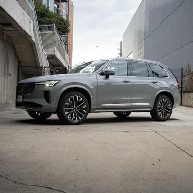 2026 Volvo XC90 B6 Plus 7-Seater