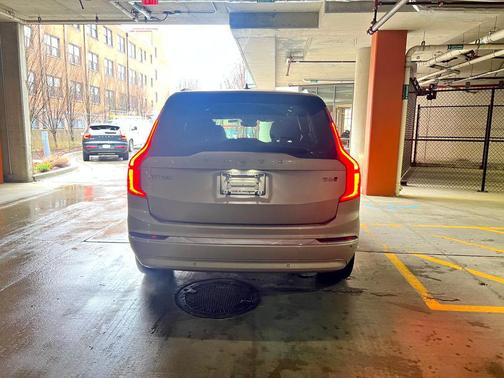 2023 Volvo XC90 B6 Ultimate 7-Seater