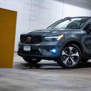 2026 Volvo XC40