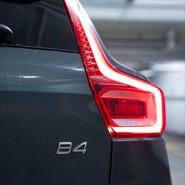 2026 Volvo XC40