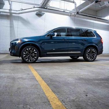 2025 Volvo XC90 B6 Plus 7-Seater