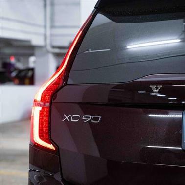 2025 Volvo XC90 B6 Ultra