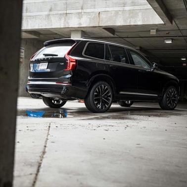 2025 Volvo XC90 Plug-In Hybrid T8 Ultra 6-Seater