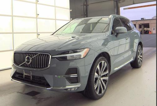 2023 Volvo XC60 B6 Ultimate Bright Theme