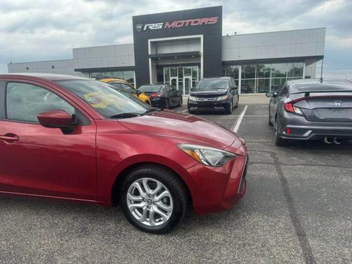 Pulse 2017 Toyota Yaris iA Base