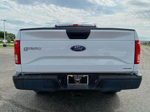 White Platinum Metallic Tri-Coat 2016 Ford F-150 XL
