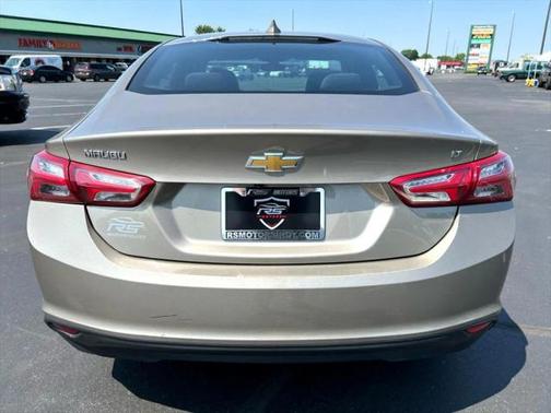 2022 Chevrolet Malibu FWD LT