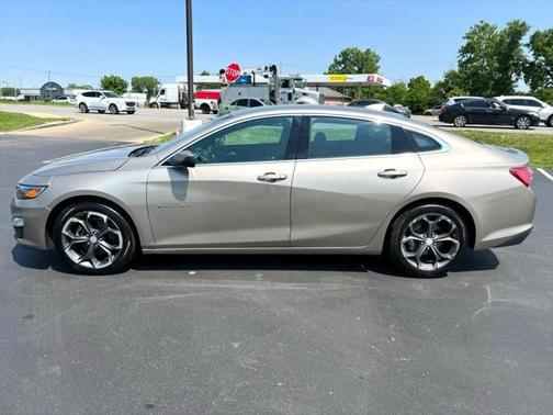 2022 Chevrolet Malibu FWD LT