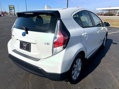 2017 Toyota Prius c Three
