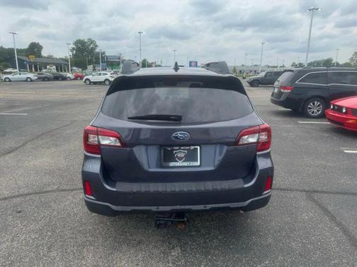 Gray 2017 Subaru Outback 3.6R Limited